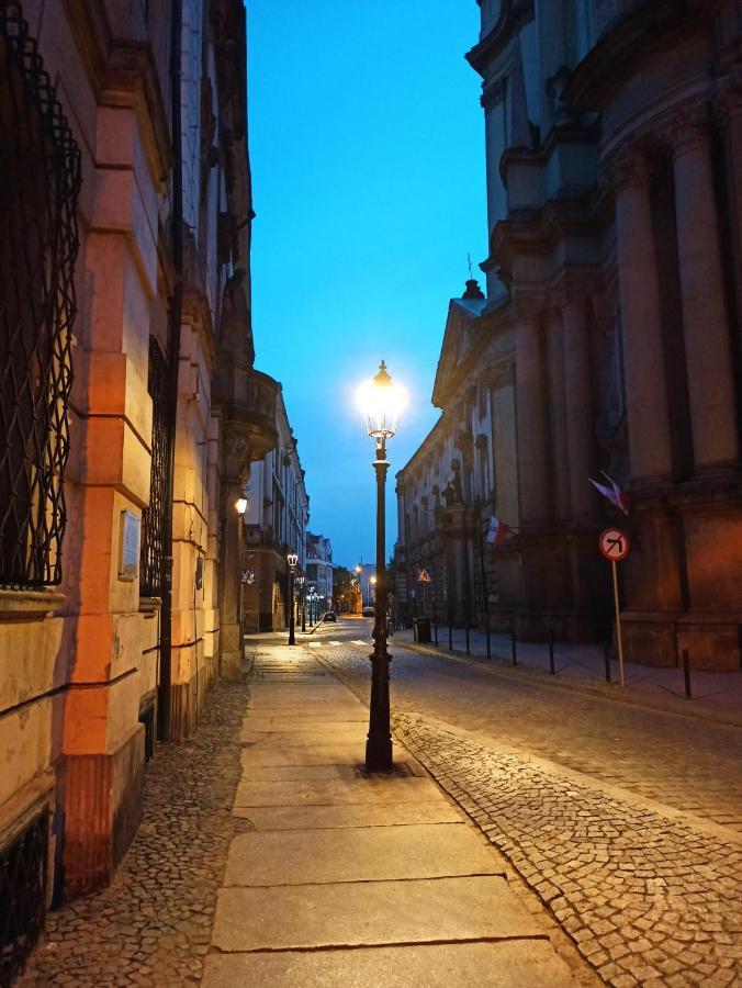 Apartament Rozeta Centrum 6Os Legnica Esterno foto