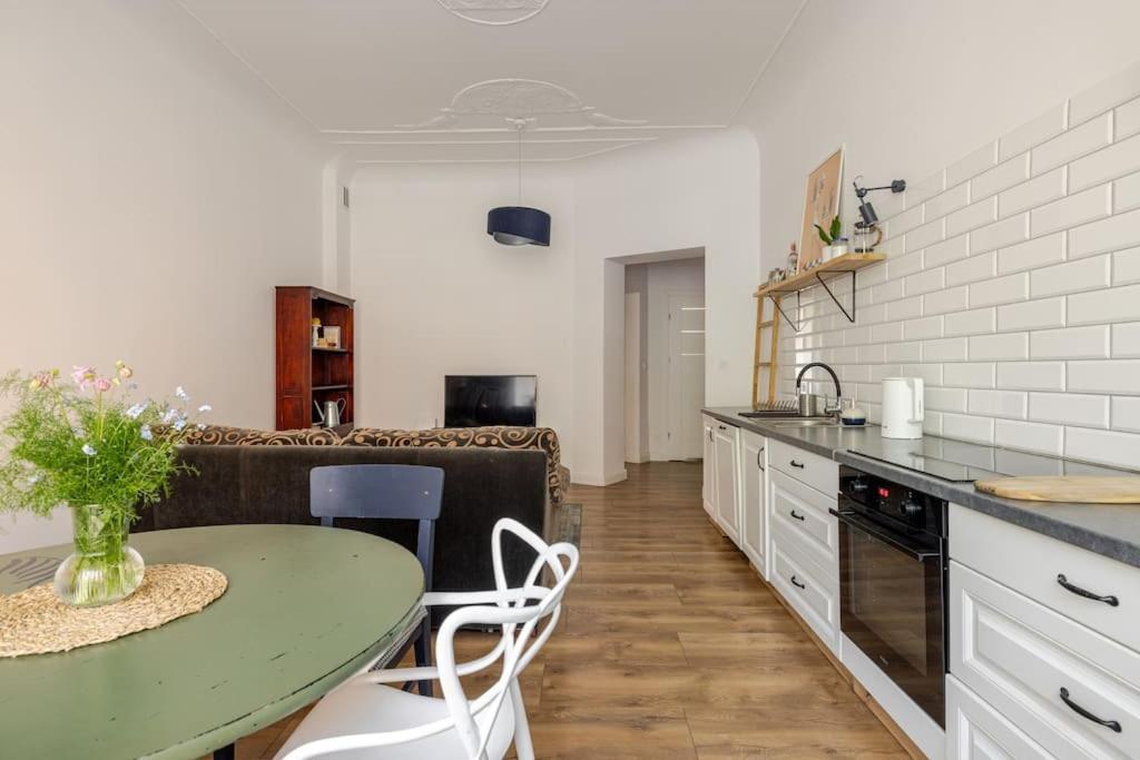 Apartament Rozeta Centrum 6Os Legnica Esterno foto