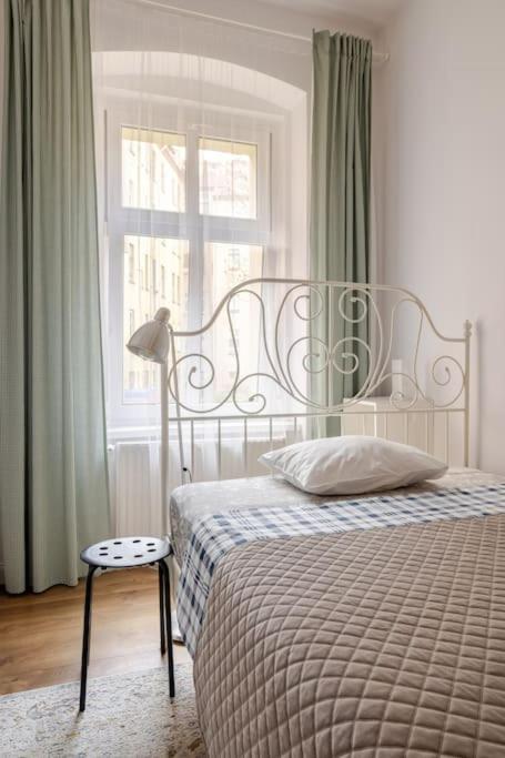 Apartament Rozeta Centrum 6Os Legnica Esterno foto
