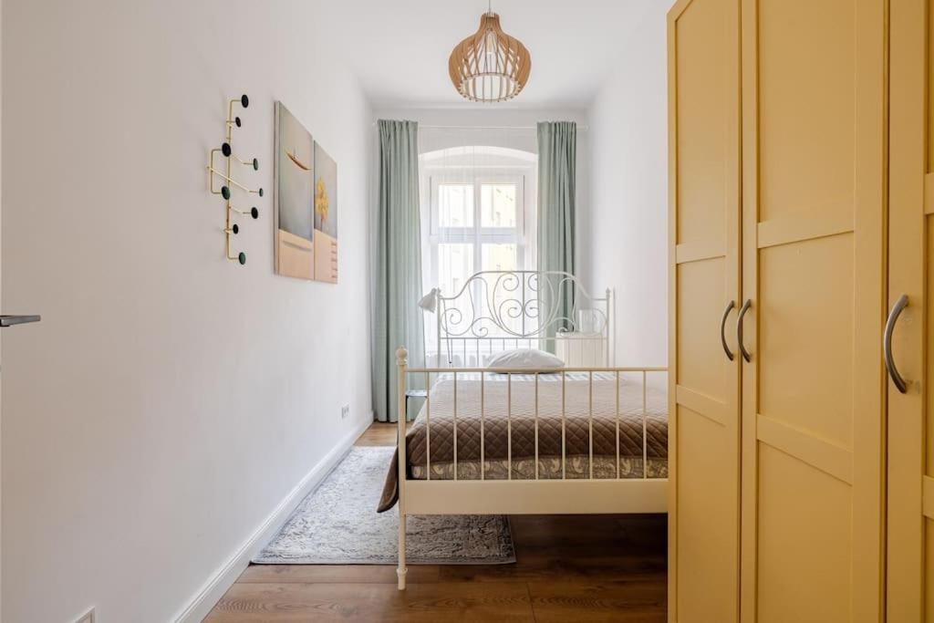 Apartament Rozeta Centrum 6Os Legnica Esterno foto