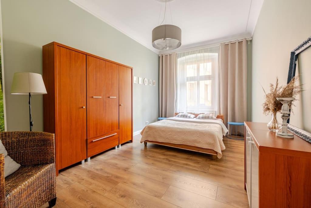 Apartament Rozeta Centrum 6Os Legnica Esterno foto